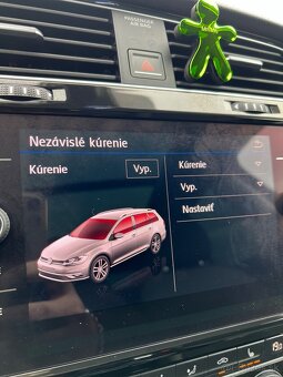 Volkswagen Golf Variant 2.0 TDI DSG WEBASTO PANORAMA ŤAŽNÉ - 15