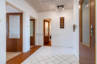 NA PRENÁJOM 3 IZBOVÝ SO SAMOSTATNÝM VSTUPOM V RODINNOM DOME - 15