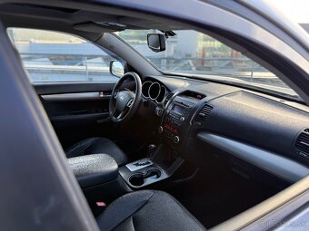 Predám  Kiu Sorento rv 2011,145kw - 15