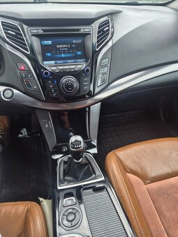 HYUNDAI I40 CW 1.7 CRDI 85KW M6 2013 - 15
