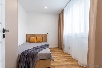 PREDANÝ - Na predaj pekný 3-izbový byt po rekonštrukcii na u - 15