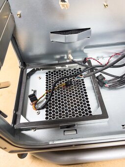 Cooler Master COSMO odhlučnená skriňa + 4 x NOCTUA - 15