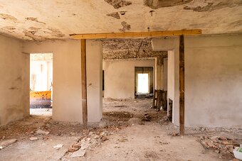 POĽNOHOSPODÁRSKA BUDOVA V OBCI CIGLA - 15