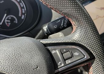 Škoda Octavia 2,0 TDI RS DSG NAVI 135kW nafta automat 135 kw - 15