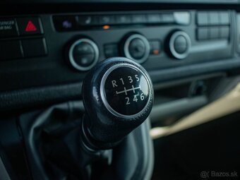 Volkswagen Caravelle 2.0TDi, 110kW, M6, 9 - miestne - 15