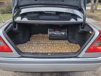 MERCEDES BENZ C200 ROK-1994 - 15