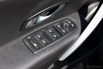 Renault Fluence 1.6 16V (81 kW), benzín – spoľahlivý sedan - 15