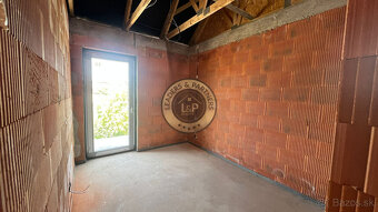 NA PREDAJ-Štýlový 4 izbový byt v novostavbe v Lipanoch - 15