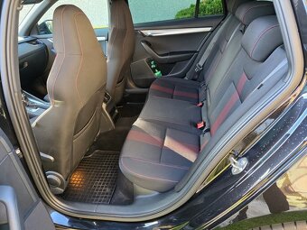 ŠKODA OCTAVIA COMBI SPORTLINE  VIRTUAL FUL LED TAŽNE ATĎ... - 15