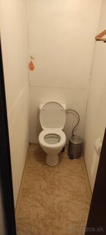 Prenajmem 4 izbový byt Humenné Sokolej - 15