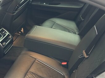 BMW Rad 7 730Ld xDrive A/T - 15