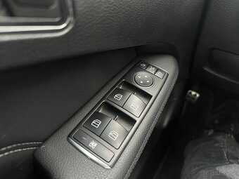 Mercedes E trieda 250 CDI BlueTEC Avantgarde 4matic - 15