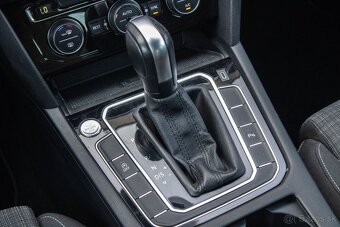 Volkswagen Passat Variant 2.0 TDI EVO Business DSG - TOP - 15