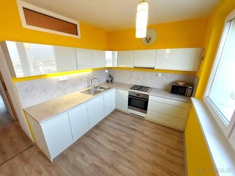 Poprad - Allendeho, 4 izb. byt, s výhľadom na Tatry, 104 m2 - 15