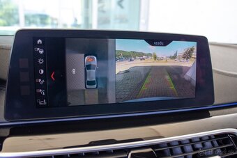 BMW Rad 5 M550i xDrive A/T - 15