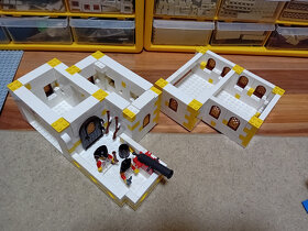 Lego MOC Pirat Pevnost dostojnickeho pluku - 15