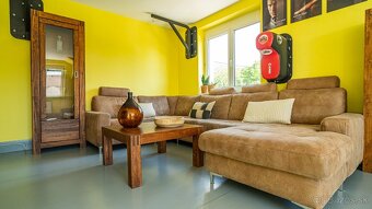⌂ZNÍŽENÁ CENA Predaj // 4-izbový rodinný dom 301 m² //VRÚTOC - 15