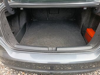 Volkswagen Jetta, benzín 1.4 TSI Highline - 15