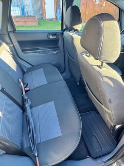 Mitsubishi Colt 1,3 - 15