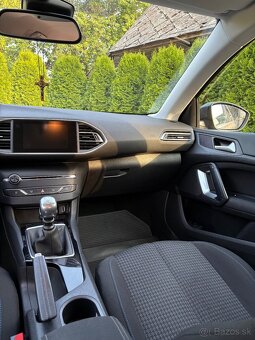 Peugeot 308 SW - 15