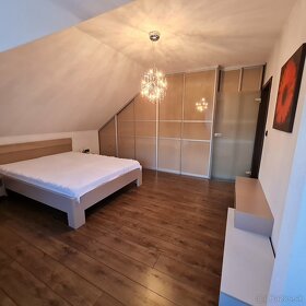 REZERVOVANÉ LUXUSNÝ APARTMÁNOVÝ DOM 350 M2 - 15