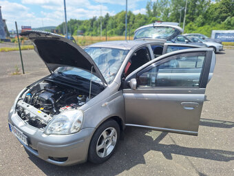 Toyota Yaris 1.0 VVT-i Terra - 15