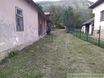 Starý dom v obci Hrhov - 15