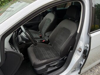 Volkswagen Golf 7 2.0 TDI 110kW DSG Highline Virtual - 15