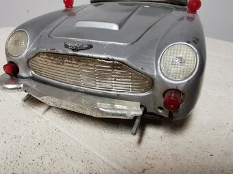 Aston Martin 007 Gilbert Japan - 15