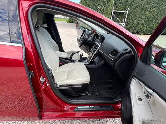 Volvo V40 D2 2.0L 120k Summum - 15