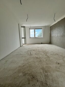 Predaj 5 izb.rodinný dom Hlohovec- NováŠtvrť - 15