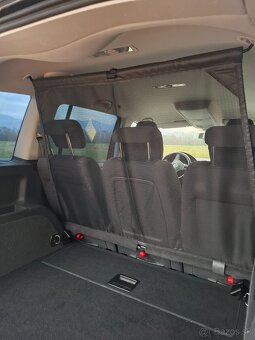 Predám Volkswagen Touran 1,4 TSI Highline - 15