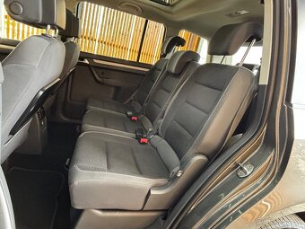 Volkswagen Touran 2.0 TDI Premium Comfortline - 15