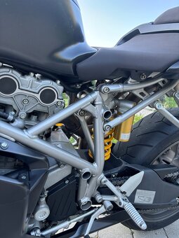 Ducati 749 dark - 15