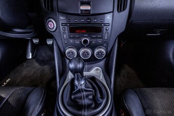 Nissan 370Z 3.7 V6 Coupe - 15