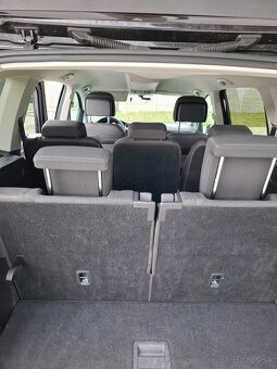 Volkswagen Touran 7miestne - 15