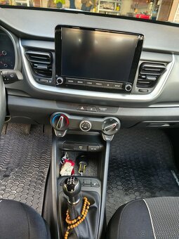 KIA STONIC 1,2 DPi GOLD 58kW/79k M5 - 15