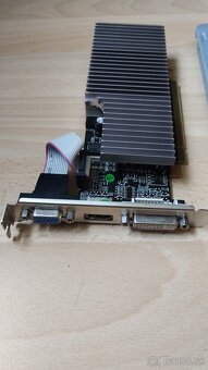 Predám základnú dosku Asus P5G41-M + ram + cpu + gpu - 15