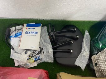 Predám Suzuki GSX-R 1000 K8 - na náhradné diely - 15