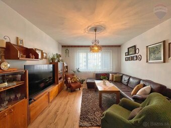 Predaj 3i byt Prievidza časť Necpaly- s balkónom 70m2 - 15