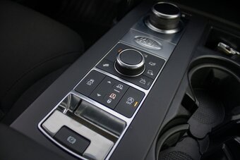 Land Rover Discovery 3.0 SDV6 SE - 15