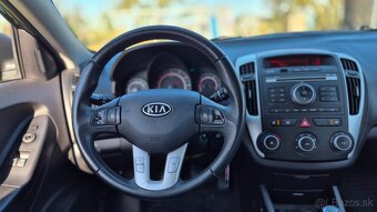 Kia Pro Ceed, kupované v SR,  nízky najazd KM - 15