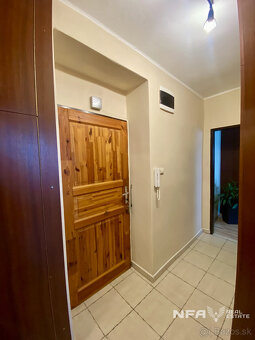 Moderný a kompletne zariadený 2-izbový byt v Novej Bani - 15