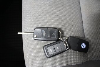 Volkswagen T5 Multivan 2.5 TDI 7 miest - 15
