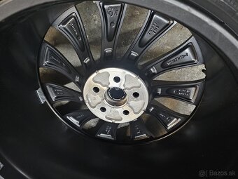 TESLA MODEL Y Originálne 21“ zimné pneumatiky Pirelli - 15