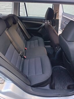 Škoda Octavia 1.6tdi combi dsg - 15