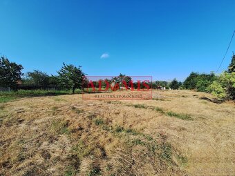 Predáme stavebný pozemok 662m2 Milhosť, komplet IS - 15