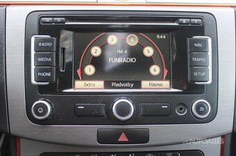 Volkswagen Passat Variant 1,6 TDi 77 kW - 15