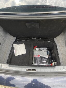 BMW e90 330i 2006 - 15