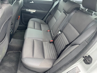 Volvo V50 2.0 D - 15